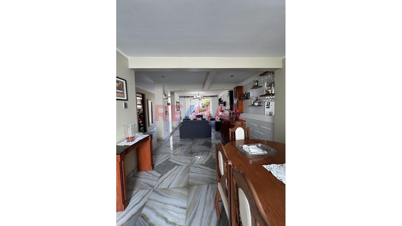 Casa En Venta En La Urb. Daniel Alcides Carrión — foto 10
