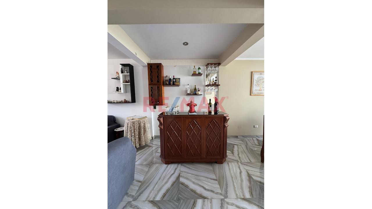 Casa En Venta En La Urb. Daniel Alcides Carrión — foto 5
