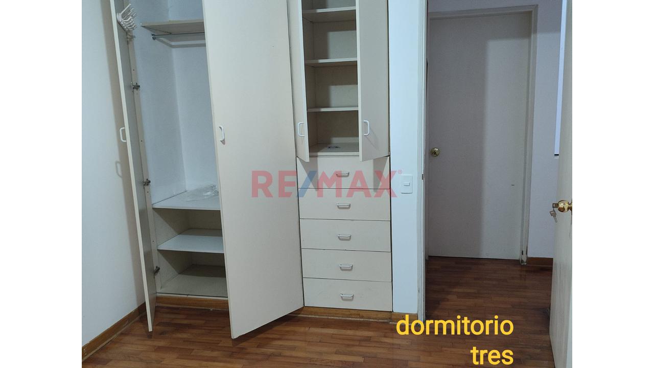 Acogedor Departamento En Venta Frente A Hermoso Parque En Surco Cerca A Velasco Astete — foto 11