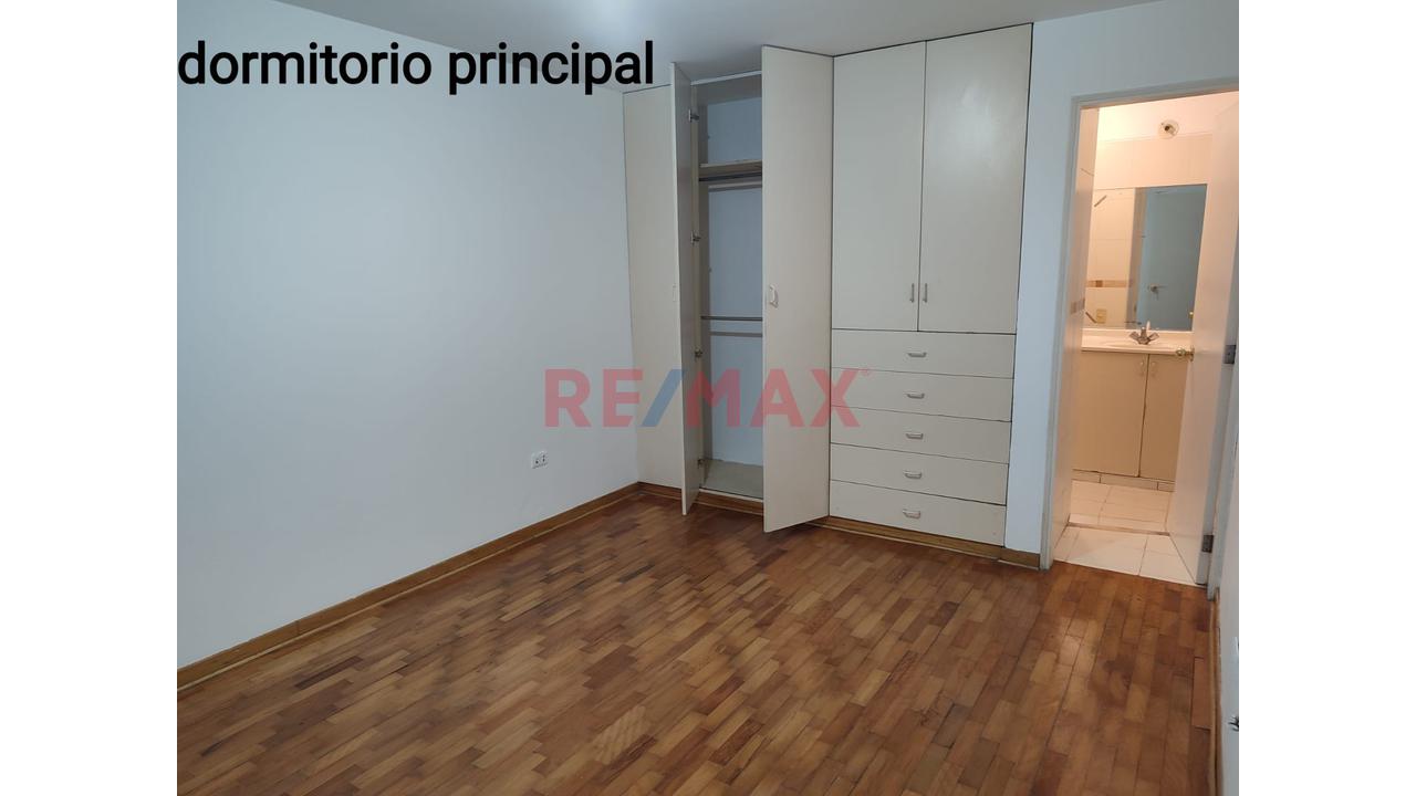 Acogedor Departamento En Venta Frente A Hermoso Parque En Surco Cerca A Velasco Astete — foto 7