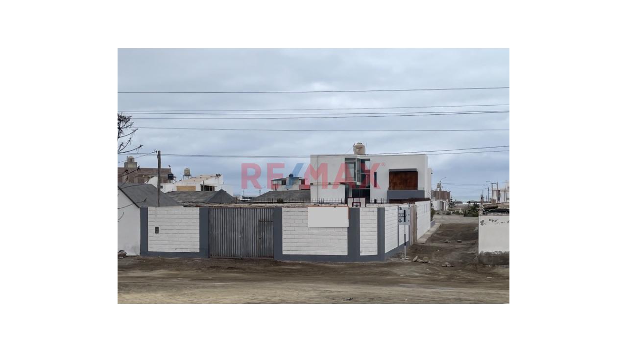Venta De Exclusiva Casa De Playa En Cerrillos I I – Camaná – Arequipa - Área 482.72M2, Totalmente Amoblada - Con Alta Proyección, Rentabilidad Y Potencial De Inversión - 03 Fachadas, Frente A Parque C - 19