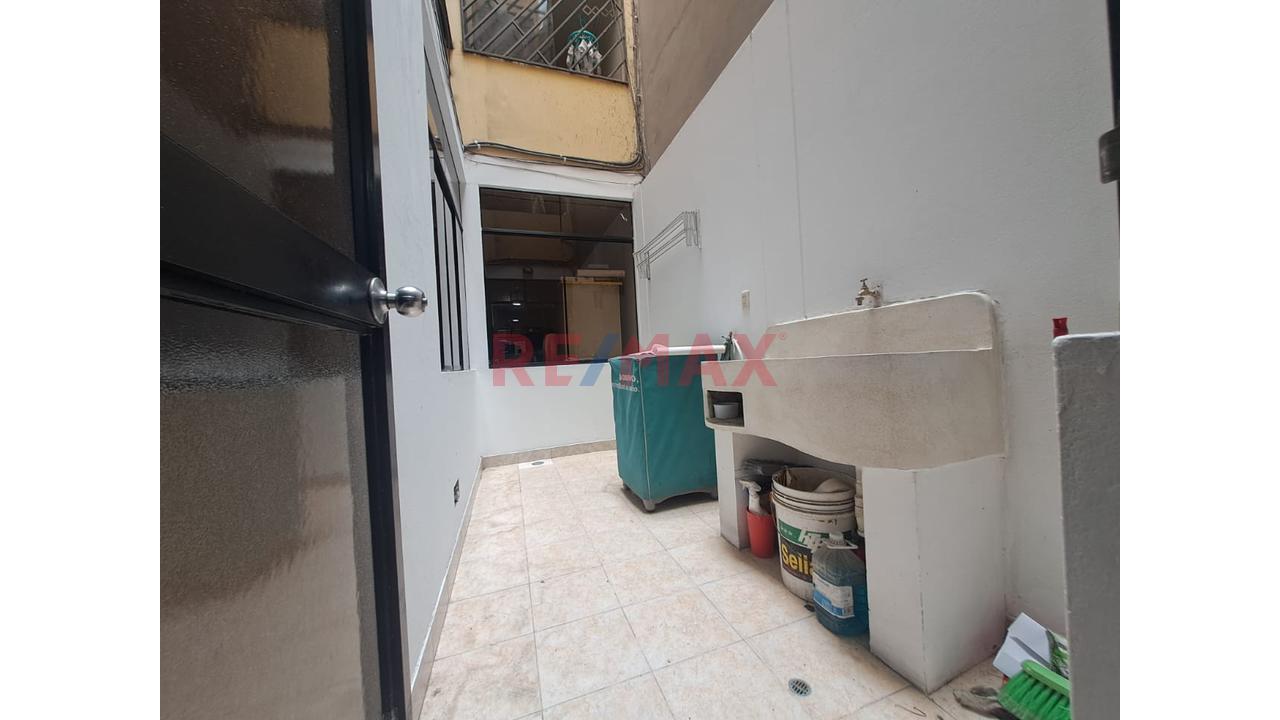 Venta Amplio Departamento  1Er Piso — foto 10