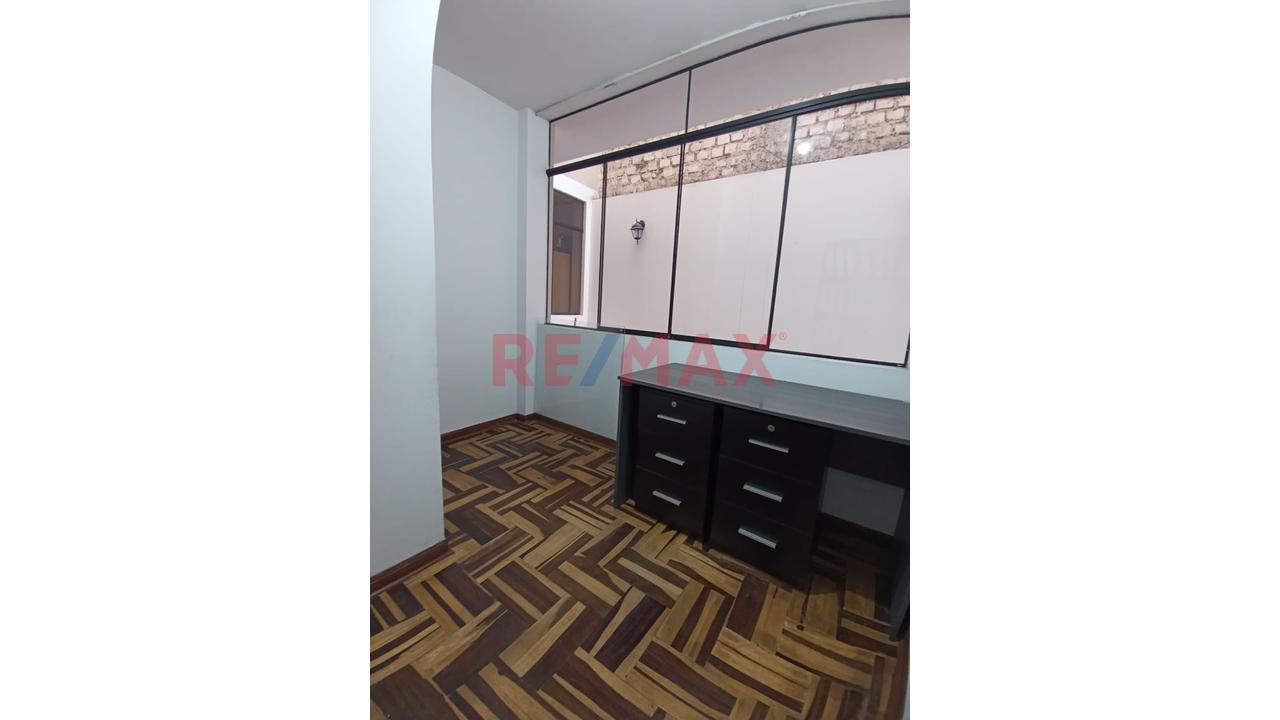 Venta Amplio Departamento  1Er Piso — foto 7