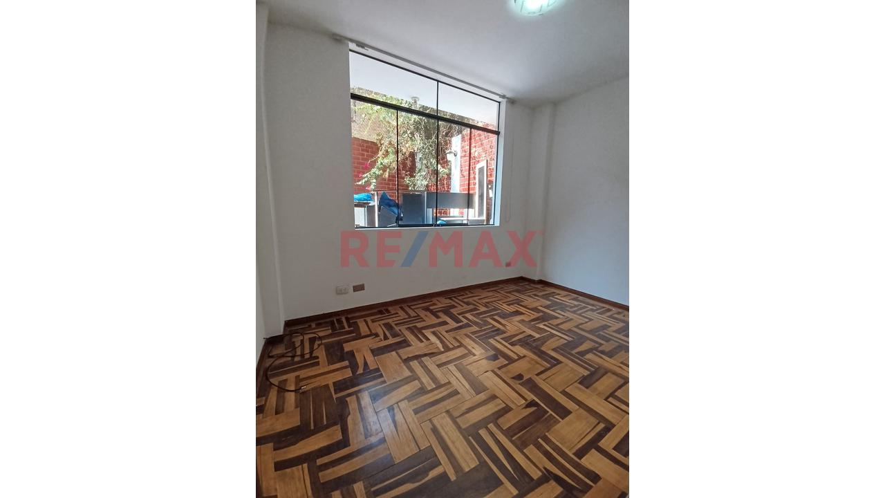 Venta Amplio Departamento  1Er Piso — foto 13