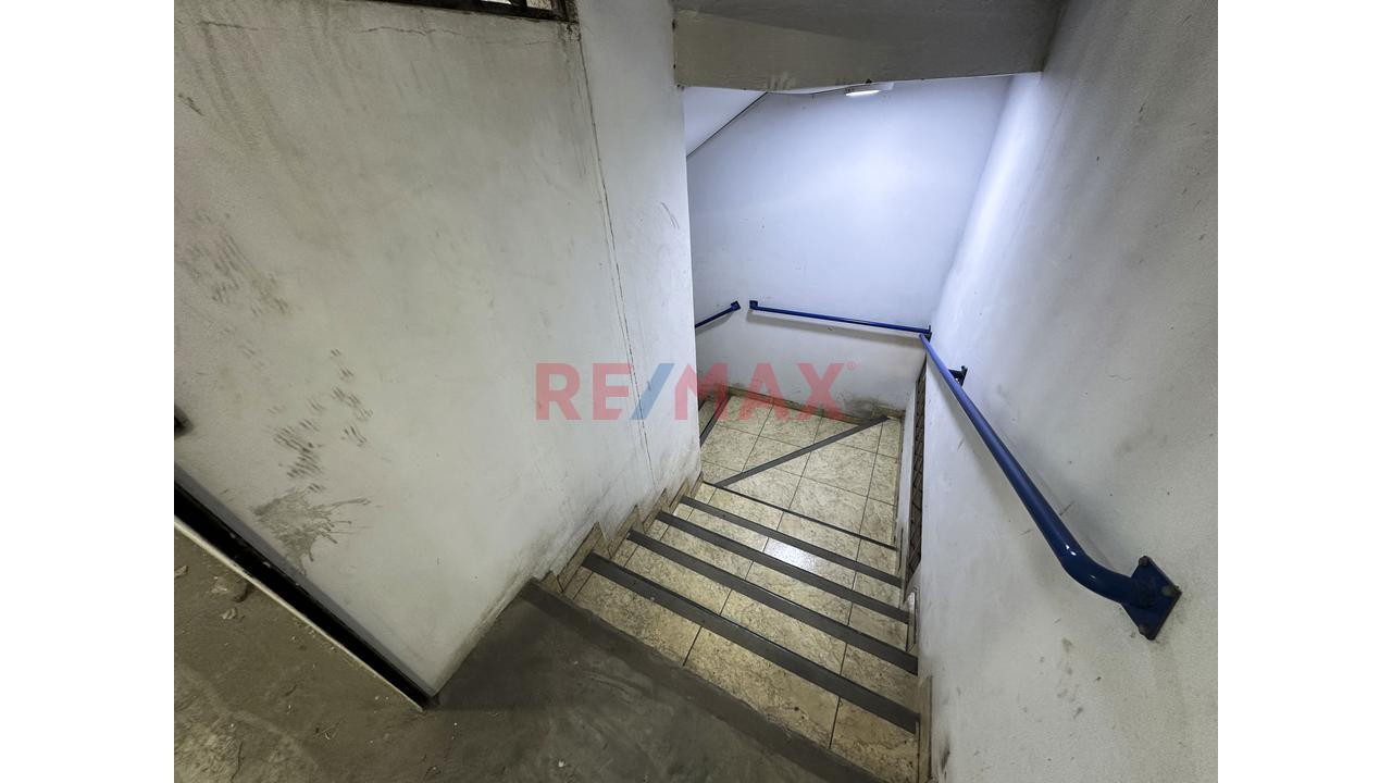 Alquilo Amplio Local Comercial En El 3Er Piso Los Olivos! 500 M² Ideal Para Academias, Gym, Institutos O Centros Médicos 🏫🏥 - 18
