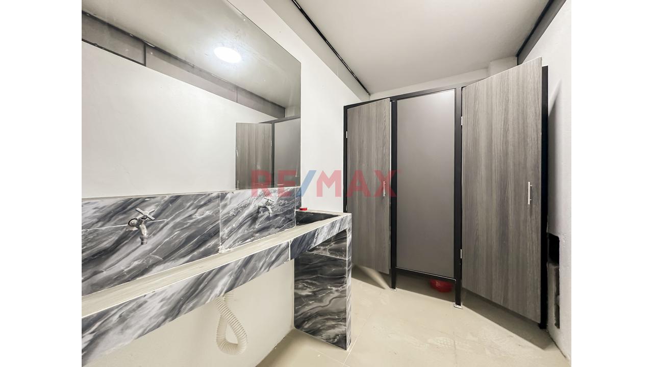 Alquilo Amplio Local Comercial En El 3Er Piso Los Olivos! 500 M² Ideal Para Academias, Gym, Institutos O Centros Médicos 🏫🏥 - 4