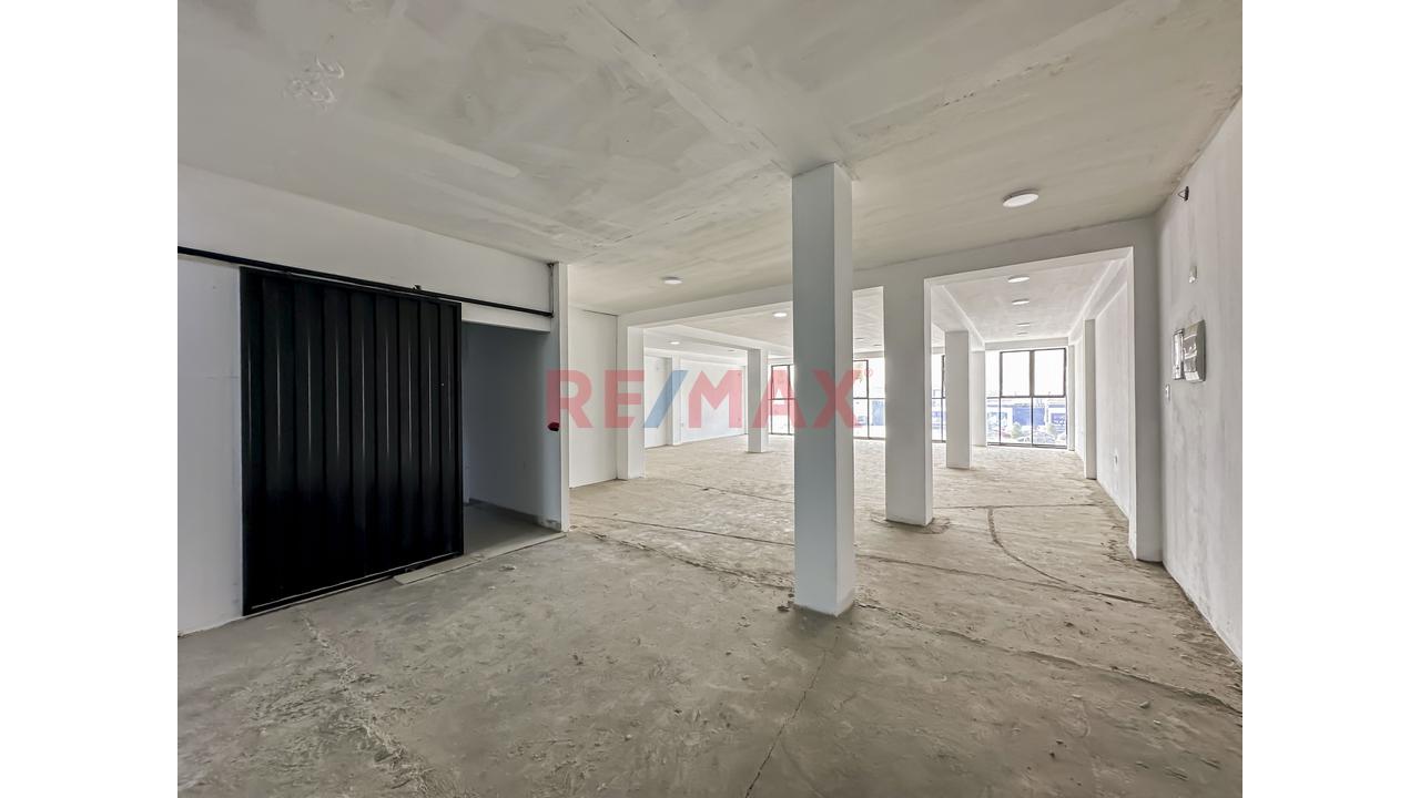 Alquilo Amplio Local Comercial En El 3Er Piso Los Olivos! 500 M² Ideal Para Academias, Gym, Institutos O Centros Médicos 🏫🏥 - 20