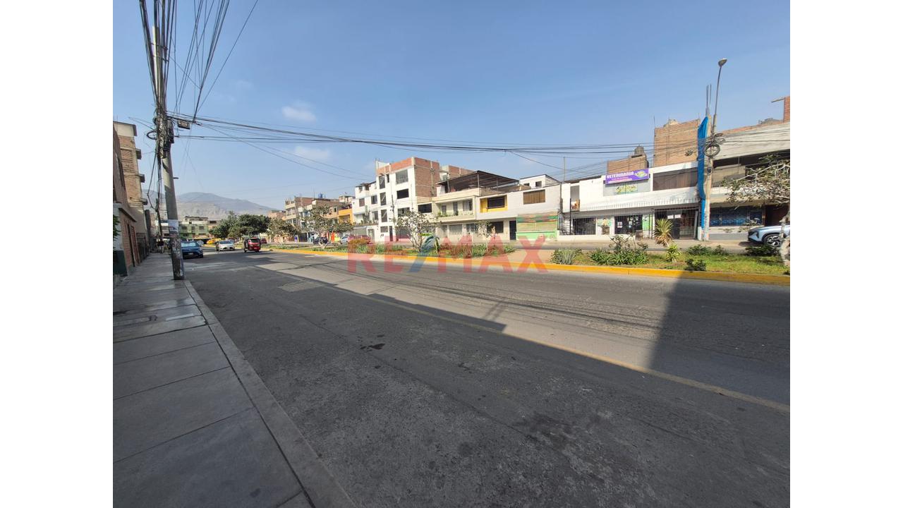 ¡Oportunidad De Inversión Y Vivienda En San Juan De Lurigancho! — foto 2