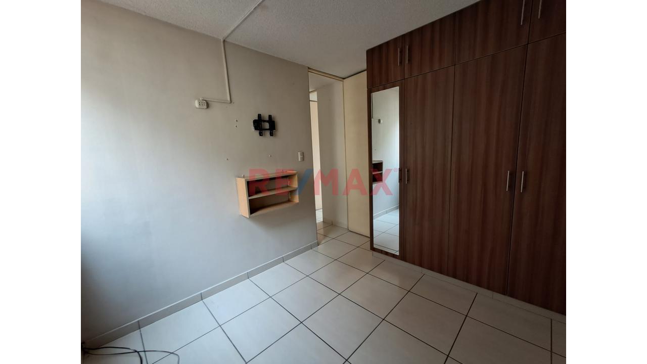 Alquila  Departamento En Condominio Del Valle  Chaclacayo - 11