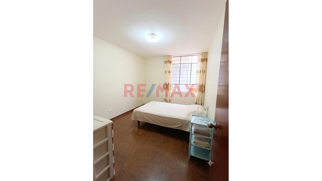 Vendo Departamento Primer Piso Con Cochera  Urb, Sima - La Perla - 17