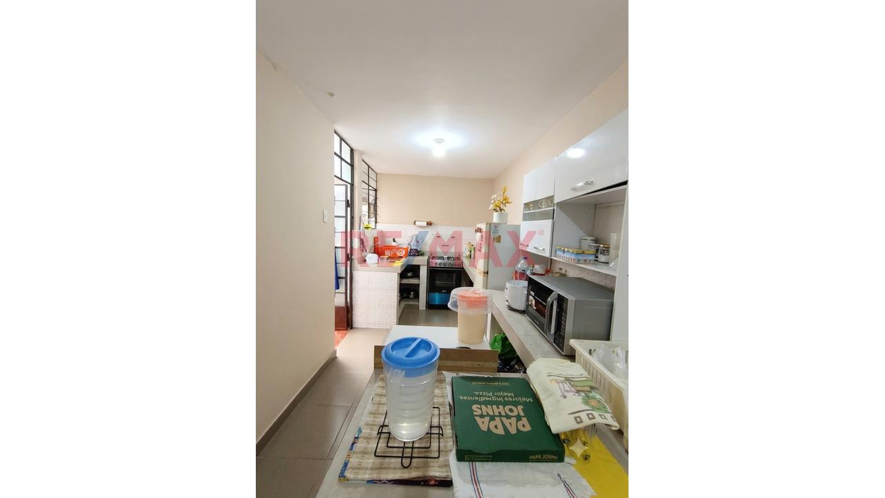 Vendo Departamento Primer Piso Con Cochera  Urb, Sima - La Perla - 7