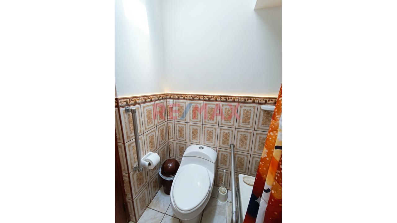 Vendo Departamento Primer Piso Con Cochera  Urb, Sima - La Perla - 16