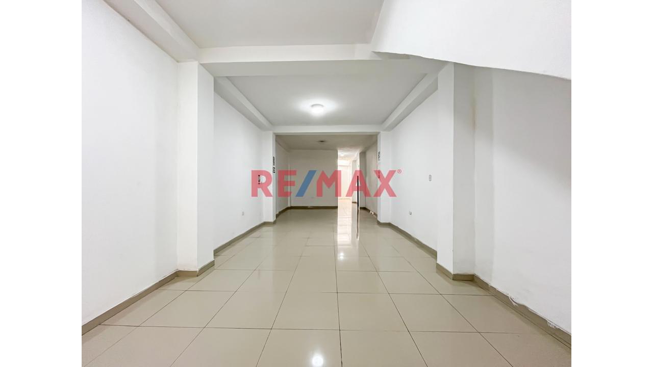 Alquilo Estratégico Local Comercial De 87 M²: Alta Exposición En Jesús María - 1