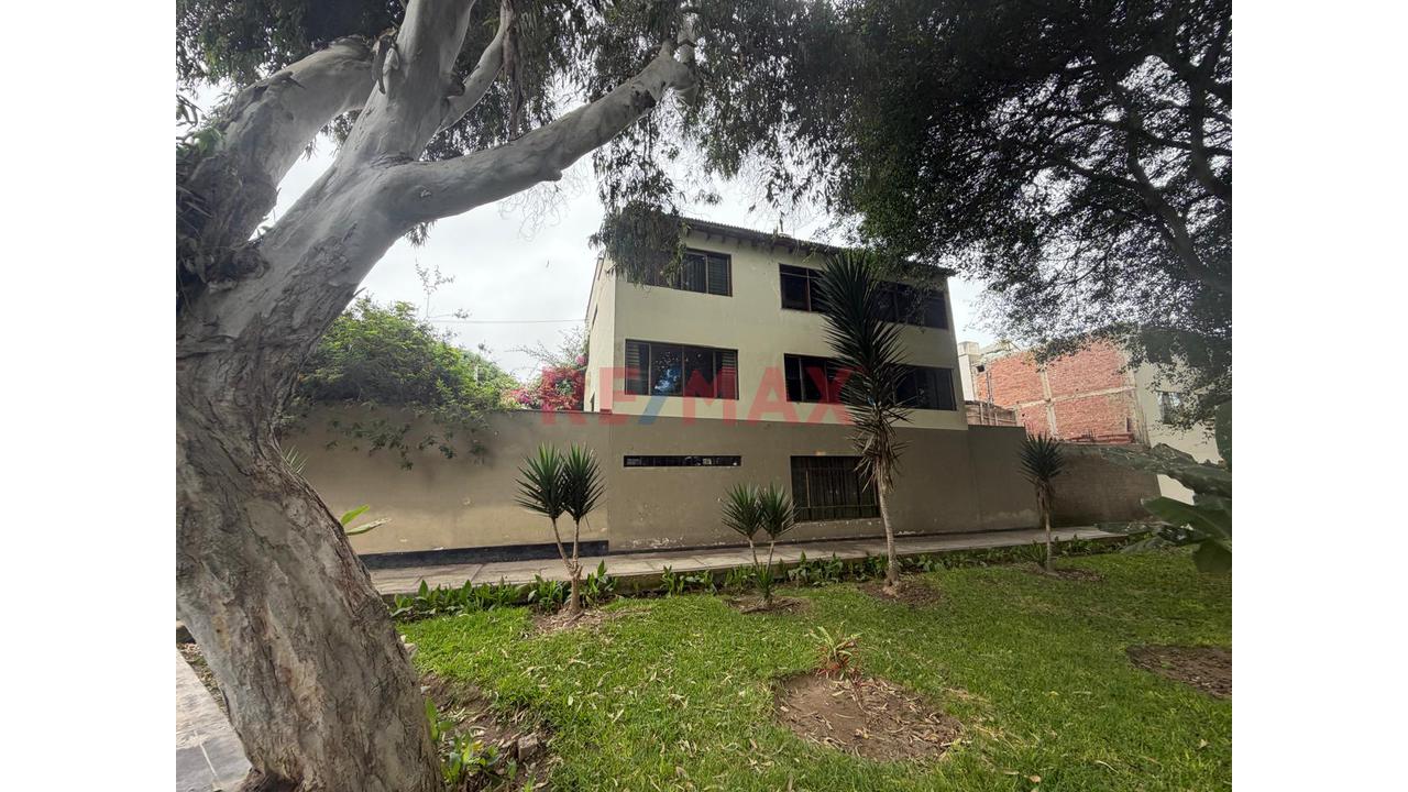 🏡 Casa Como Terreno En Venta | Malecón De Magdalena Del Mar , 3 Frentes Uno Al Parque🌊 — foto 2
