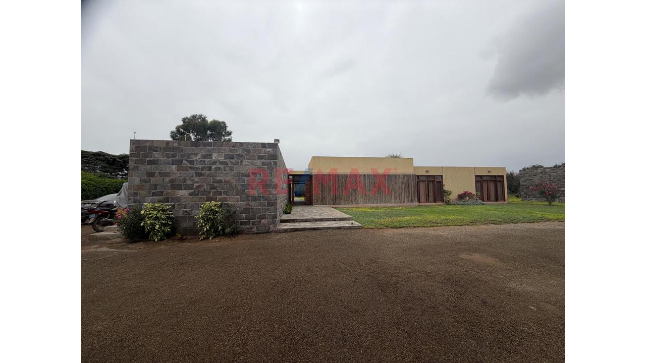 Exclusiva Oportunidad En Chilca – Fundo Los Tilos Dos Casas Modernas En Un Oasis De Paz (6,093.53 M²) — foto 2
