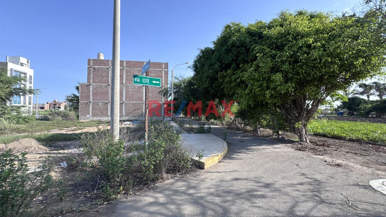 ¡Ocasion! Venta De Terreno 96.94M2 En Urb. La Rinconada — foto 4