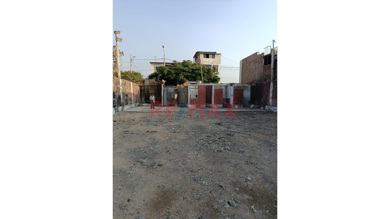 Alquiler Local Industrial - Tres Cuadras Panamericana Norte - 7