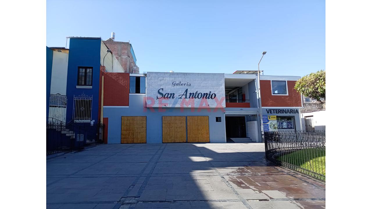 Alquilo Oficina Comercial En Plaza San Antonio, Miraflores - 5