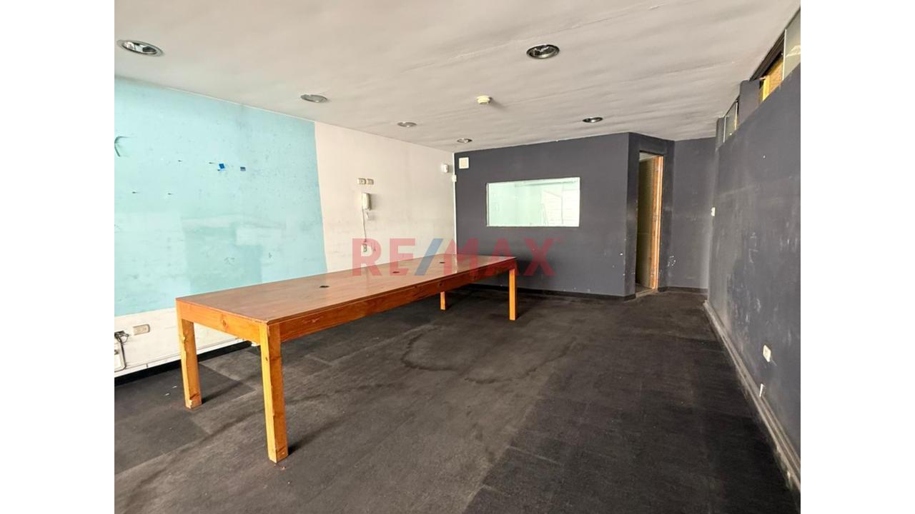 ¡Oportunidad En Chorrillos! Local Comercial Multifuncional 160M² - 3