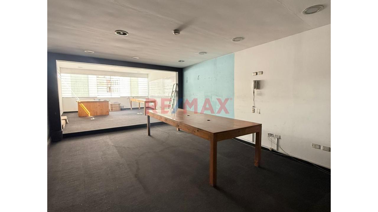 ¡Oportunidad En Chorrillos! Local Comercial Multifuncional 160M² - 2