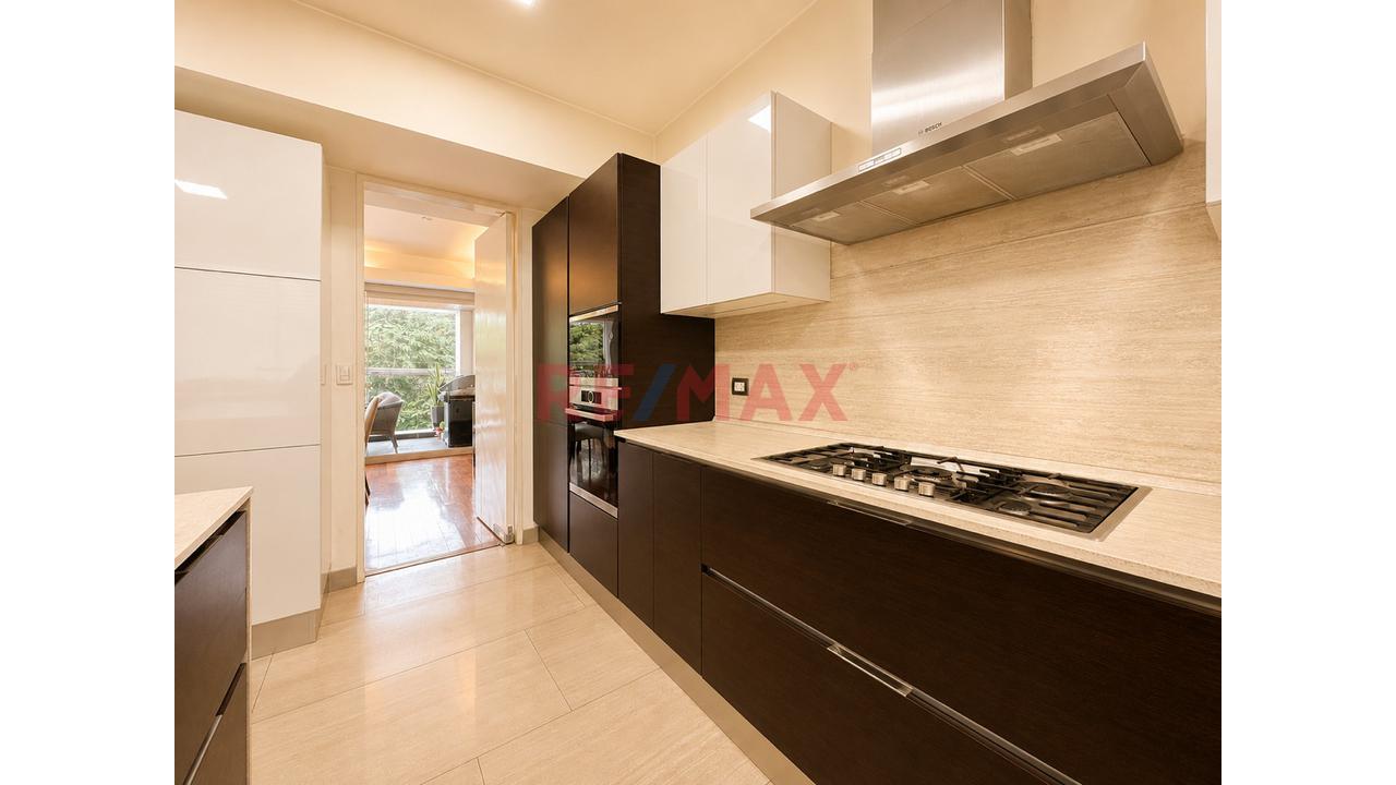 Departamento En Venta Ubicado En Una De Las Zonas Más Exclusivas De Chacarilla. — foto 14