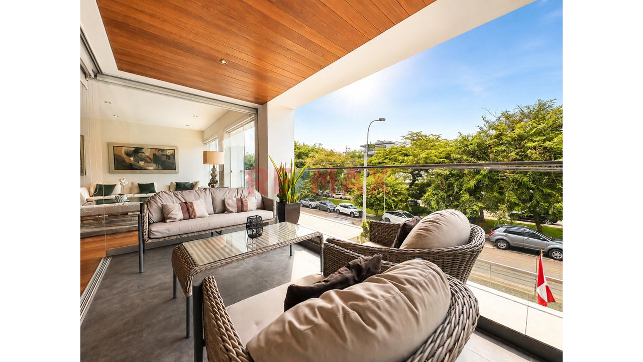 Departamento En Venta Ubicado En Una De Las Zonas Más Exclusivas De Chacarilla.