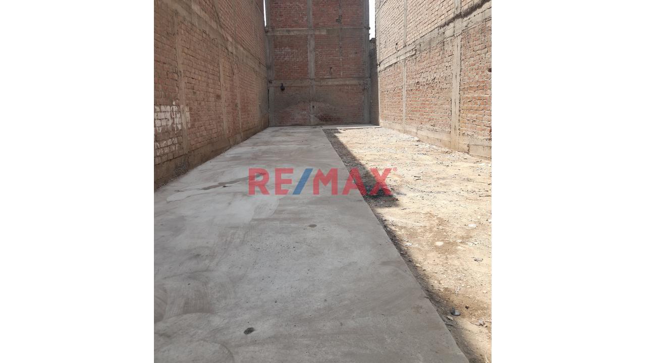 ¡El Terreno Que Buscabas! 120 M² En Smp (Cruce Av. Los Olivos Y Canta Callao) — foto 2