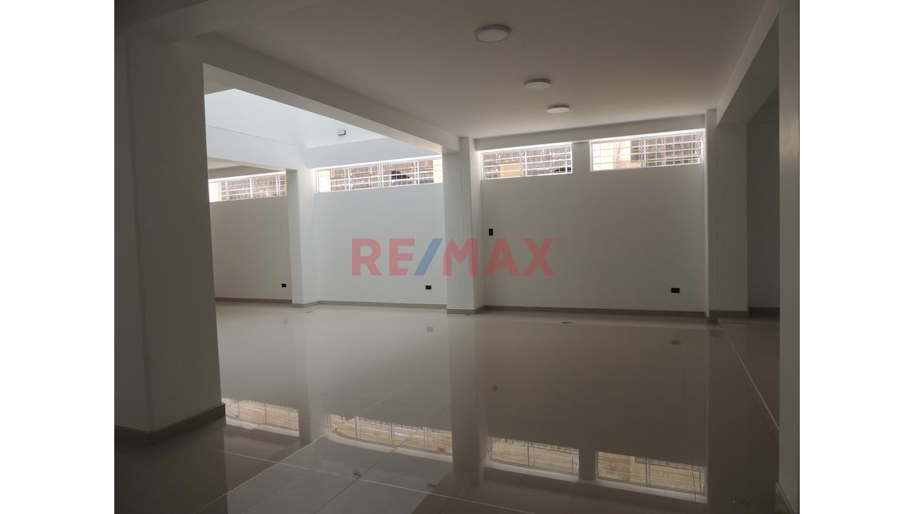 Local Comercial En Alquiler Cerntro De Chiclayo - 11