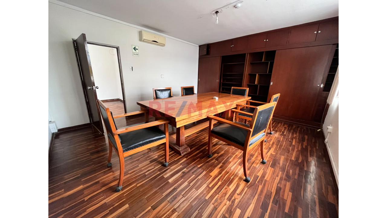 Casa En Venta En San Isidro Acondicionado Para Oficina — foto 11