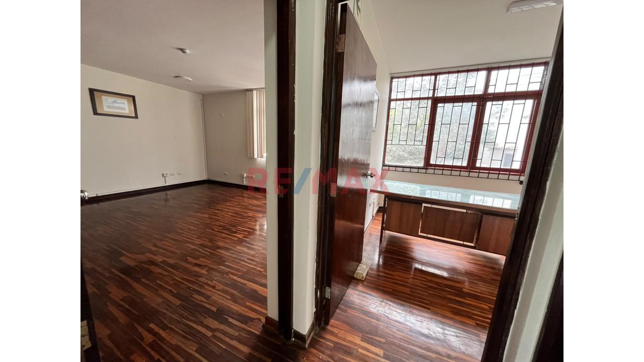 Casa En Venta En San Isidro Acondicionado Para Oficina — foto 13