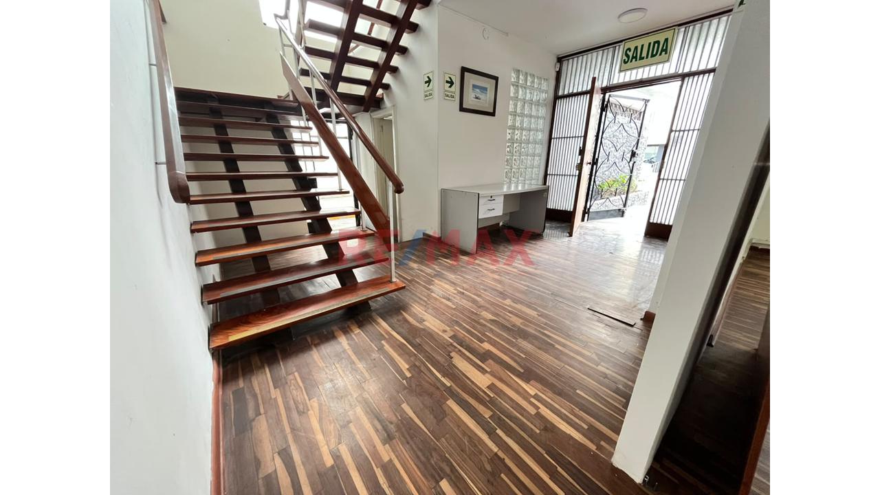 Casa En Venta En San Isidro Acondicionado Para Oficina — foto 4
