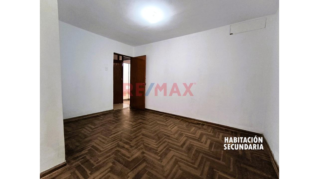 Amplio Dpto De 139 M² En 1Er Piso Frente A Parque En Comas — foto 4