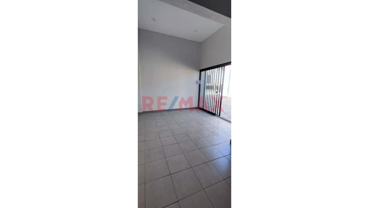 Se Alquila Excelente Local Comercial Ubicado En El Distrito De Miraflores A Solo Unos Pasos De La Plaza E Iglesia San Antonio - 6