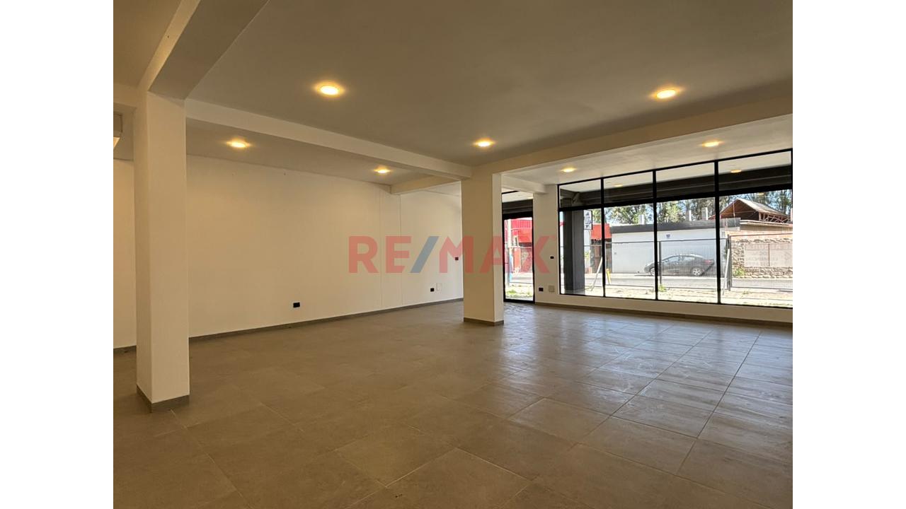 🏪 Venta De Local Comercial – Lofty Huertos Sachaca - 2