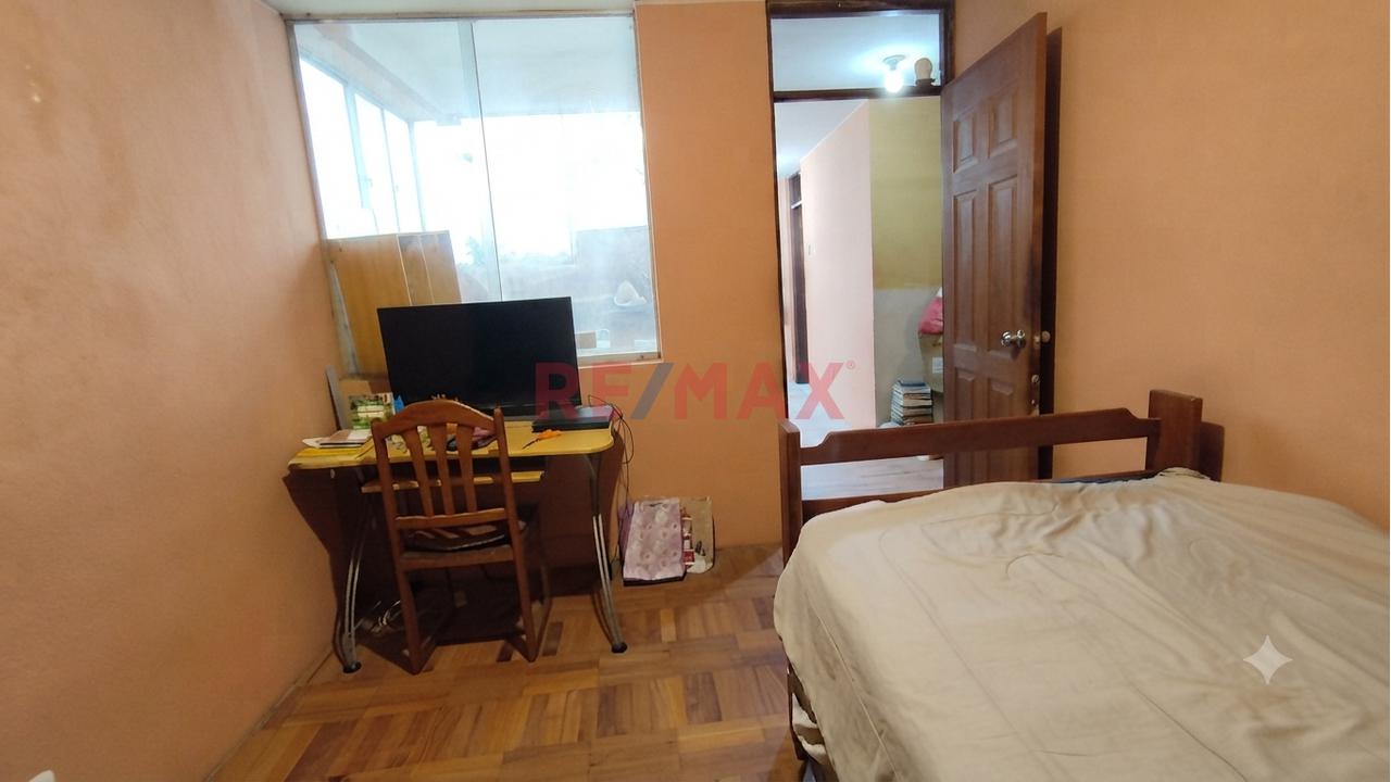 Venta De Local Comercial 81M2 - 2Do Piso En Constructores La Molina - 3