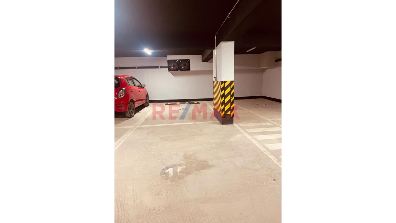 Local Mas Cocheras En Venta - Urb Manuel Prado - 3