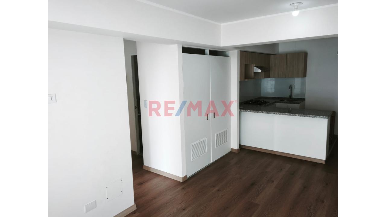 Alquiler De Departamento De Estreno En Surquillo | Cerca Centro Empresarial San Isidro — foto 13