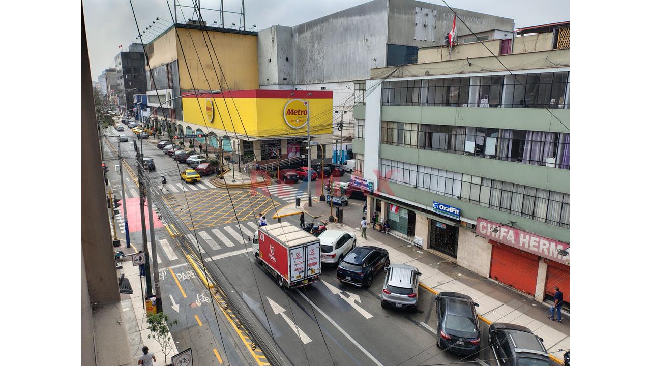 Monoambiente Semi Amoblado En Venta En La Av. Garzón — foto 2
