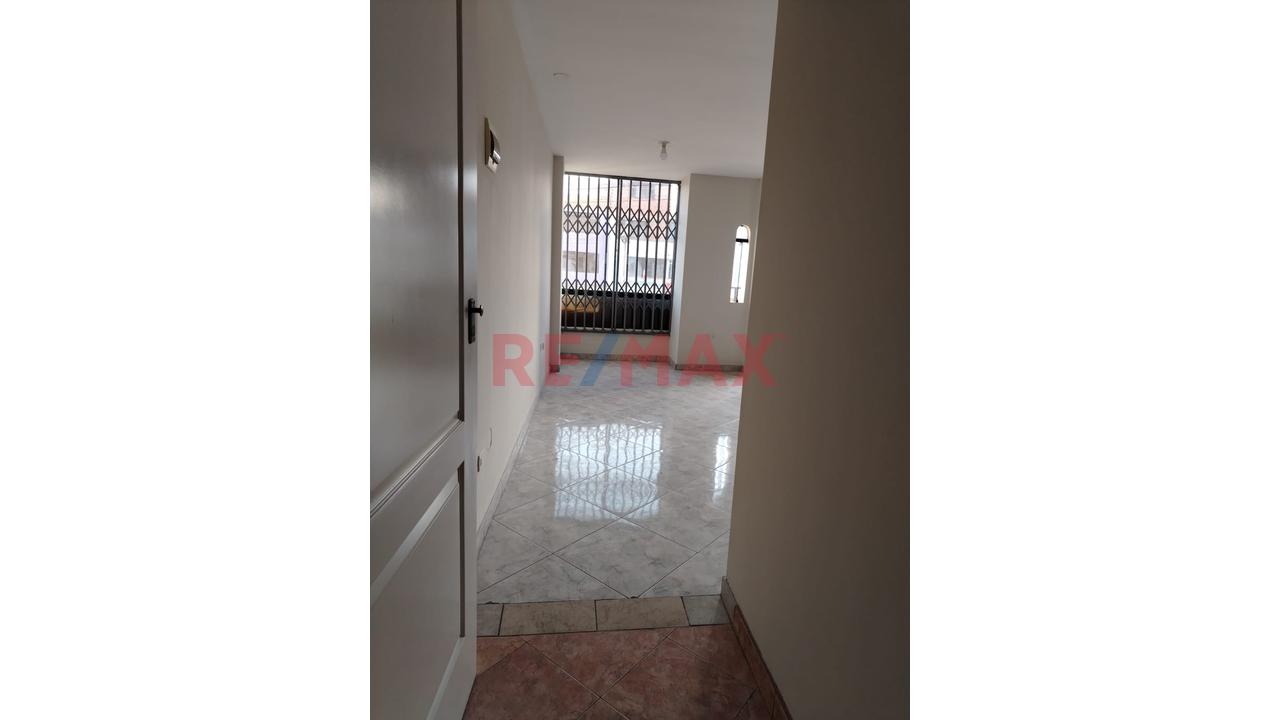 Alquiler De Departamento En Comas — foto 2
