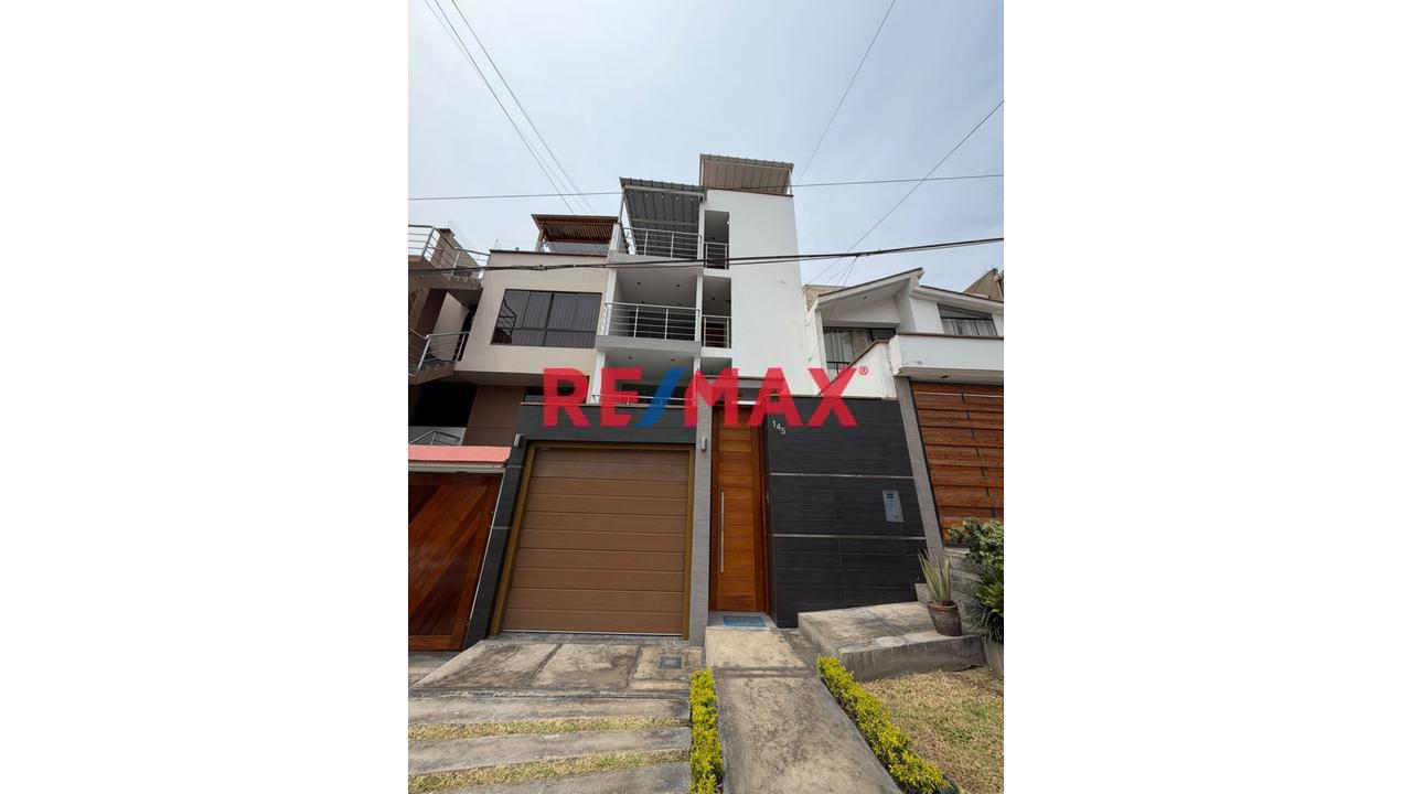 Se Vende Hermosa Casa En La Molina