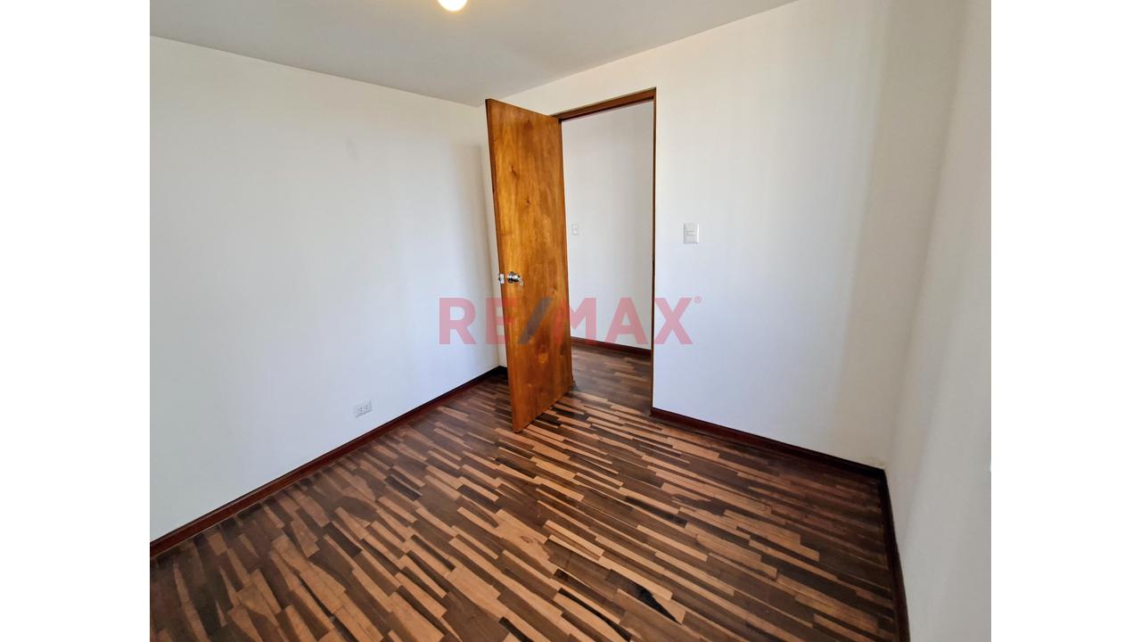 Se Vende Amplio Departamento – A Pasos De La Nueva Municipalidad De Surco — foto 7
