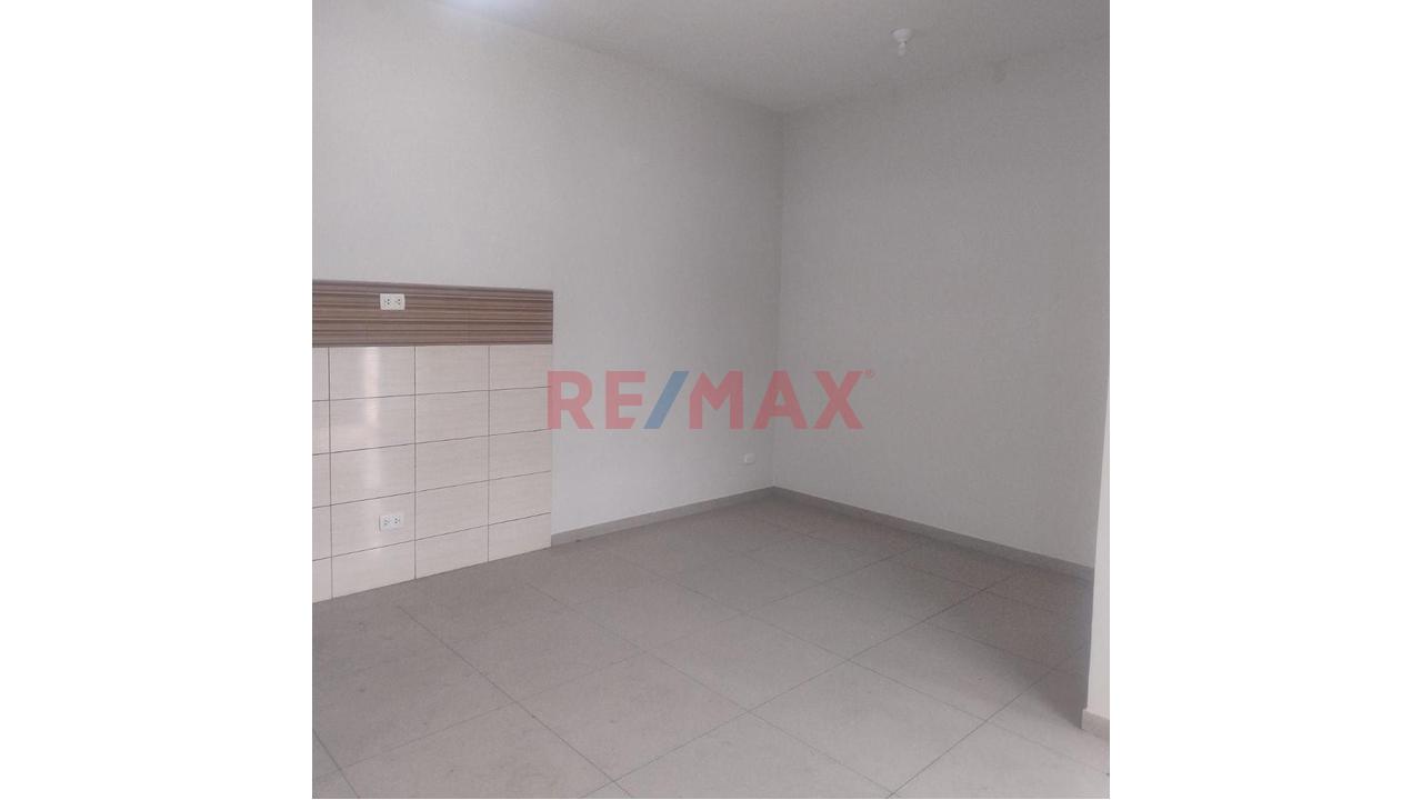 ¡Excelente Oportunidad De Alquiler De Local Comercial En Ciudad Satélite Santa Rosa – Callao! — foto 7