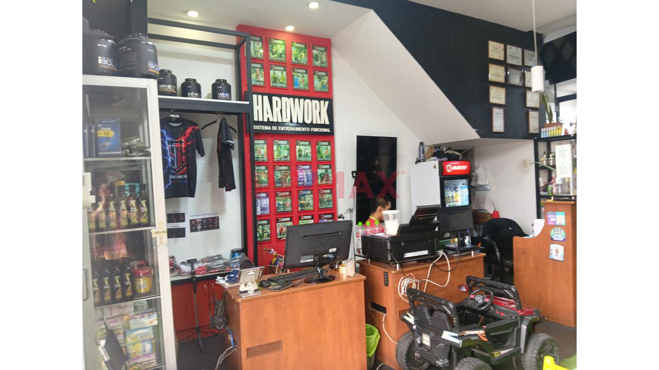 🏢 ¡Local Comercial En Primer Piso En Esquina Estratégica! 📍 - 4