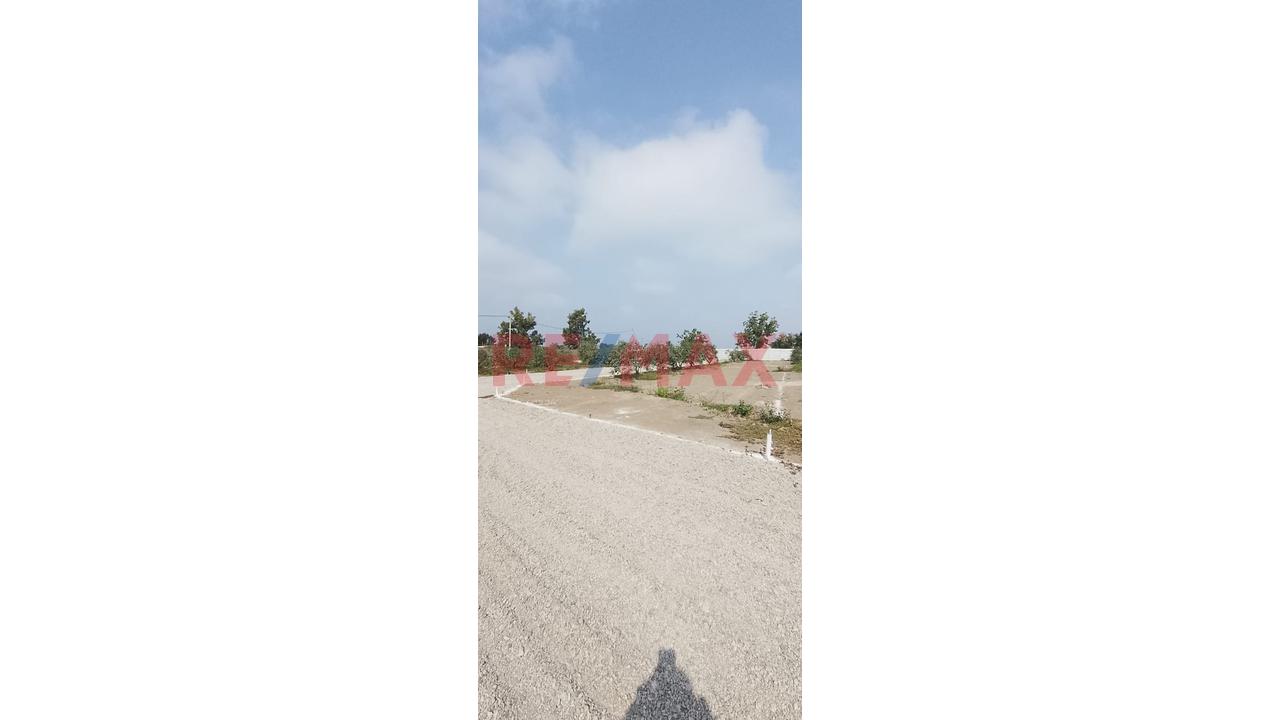 Se Vende Terreno En Huaral - 300 Mts. - 2