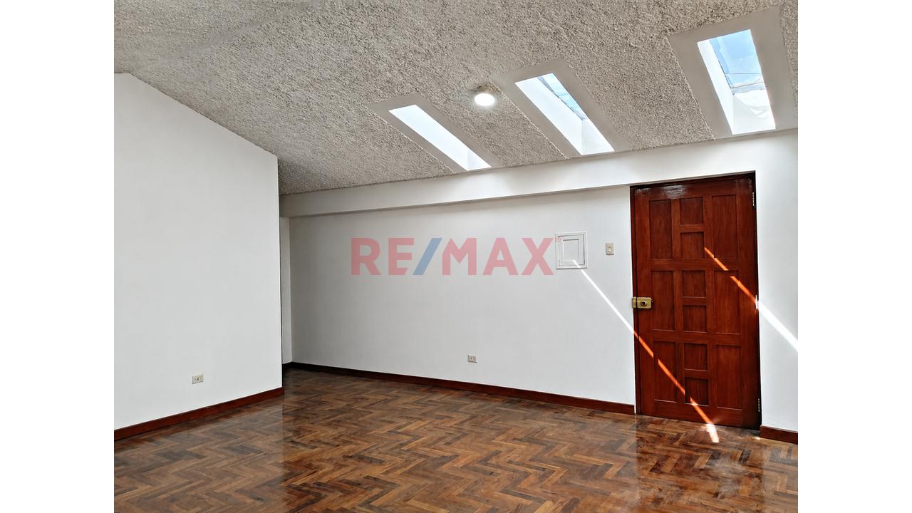 🏢✨ ¡Oficina En Venta En La Av. El Sol – El Corazón Comercial Y Empresarial Del Cusco! ✨ - 3