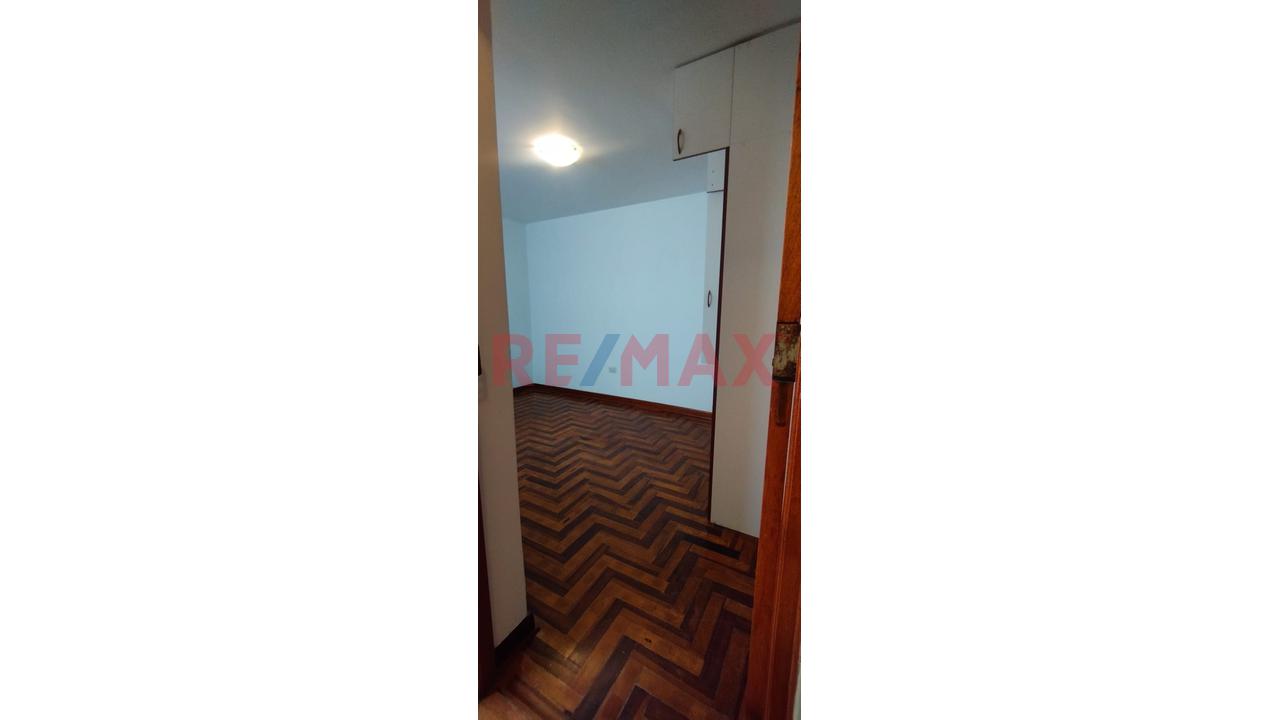 Alquilo Local Comercial U Oficina  En Piso 2 En Misma Avenida Dominicos - 2