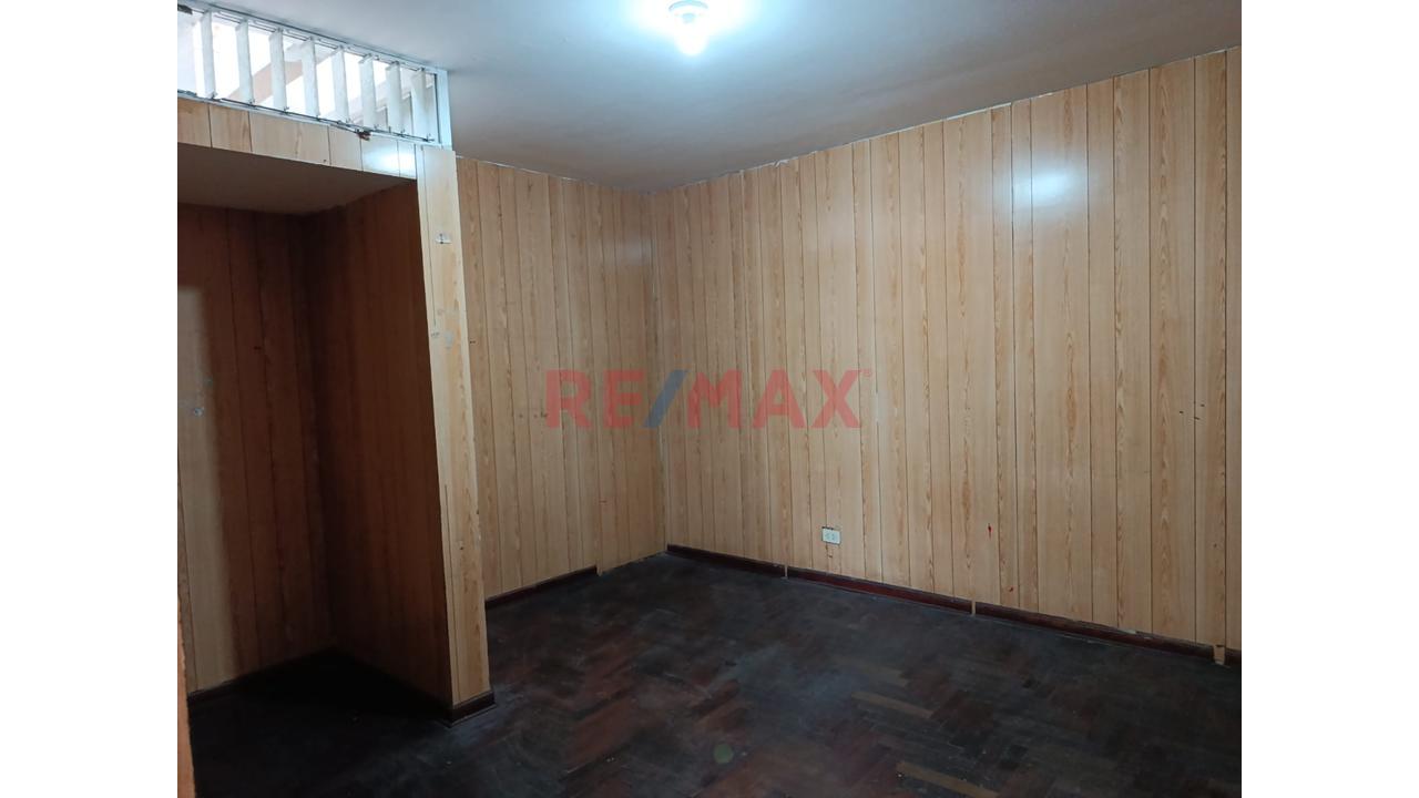 Alquilo Casa Con Buena Distribución De 245 M² | San Miguel - 8