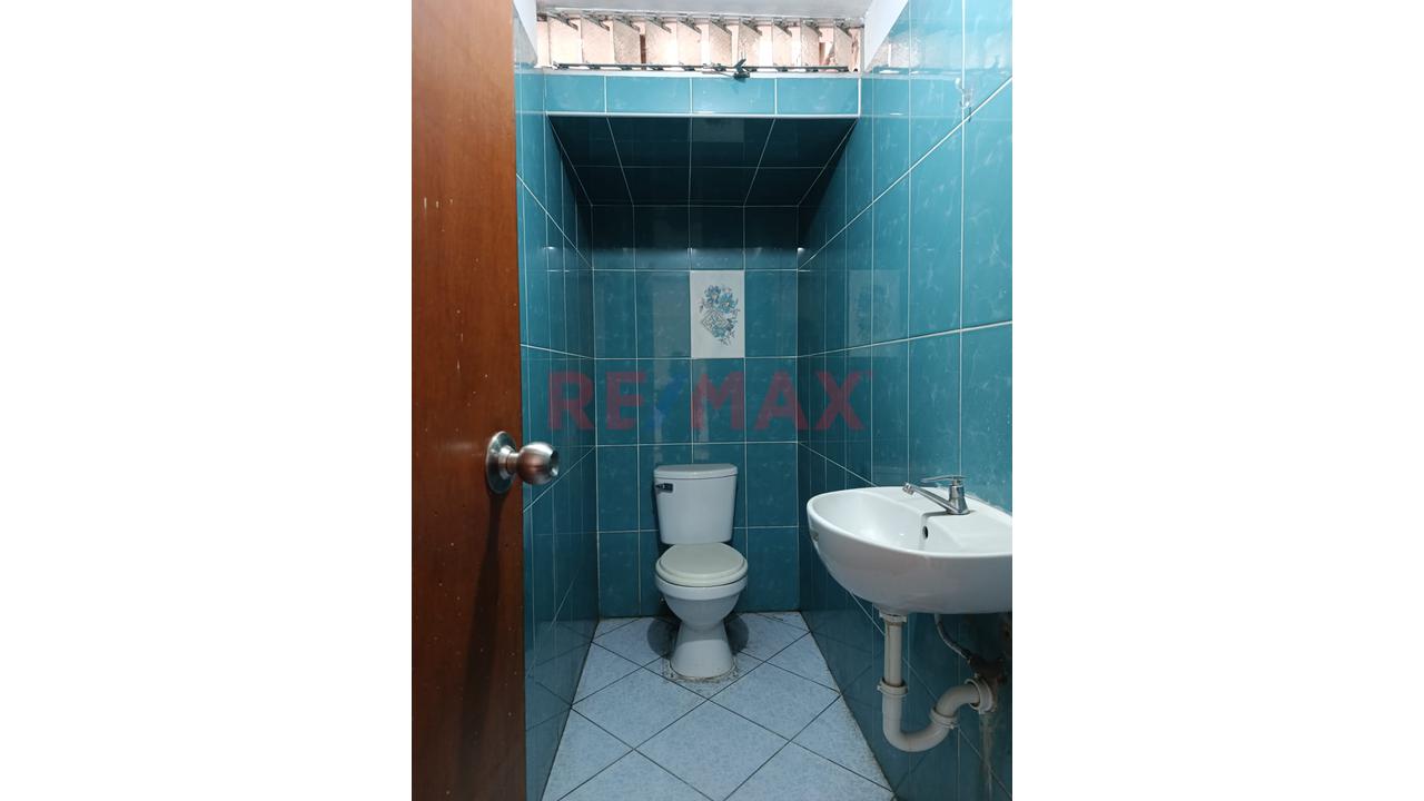 Alquilo Casa Con Buena Distribución De 245 M² | San Miguel - 13