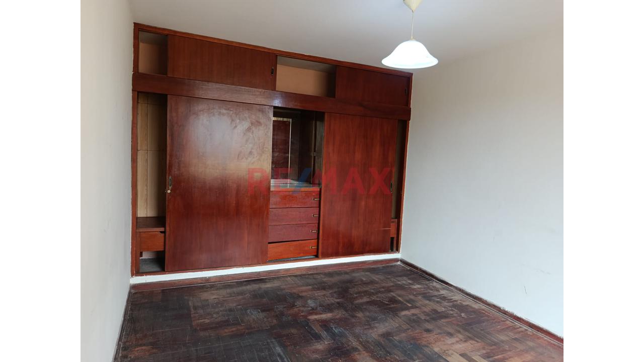 Alquilo Casa Con Buena Distribución De 245 M² | San Miguel - 5