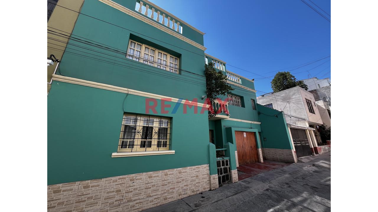 Departamento Amoblado En Vallecito | Amplios Ambientes Y Ubicación Estratégica En El Cercado